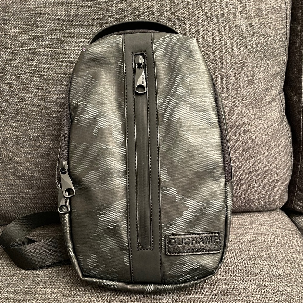 NWT Duchamp Olive Camo Slingbag